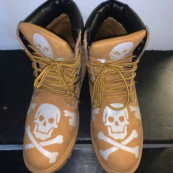 Fashionable boots