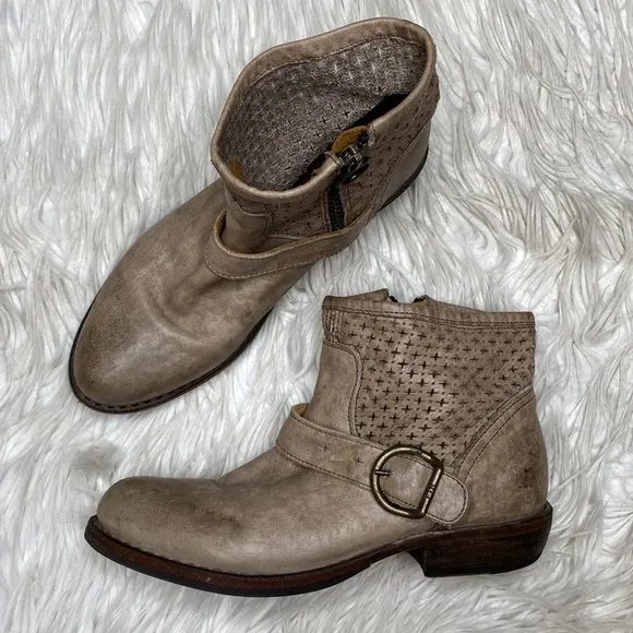Fiorentini    Baker ankle boots