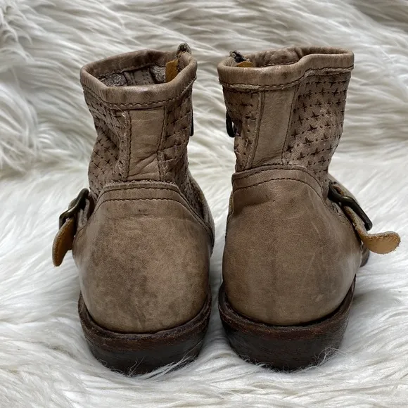 Fiorentini    Baker ankle boots