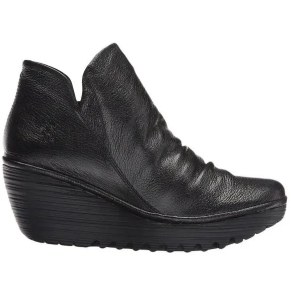 Fly London - women’s Yip Black Leather Wedge Ankle Boots heeled bootie 7.5 / 8