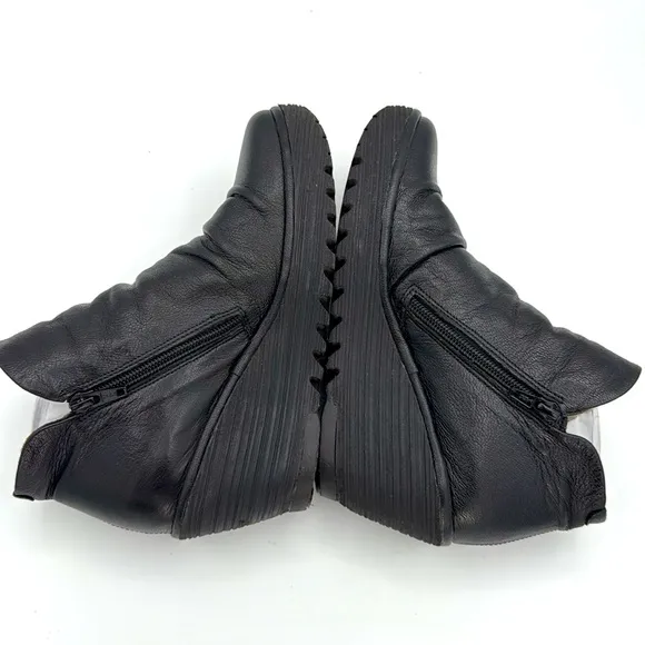 Fly London - women’s Yip Black Leather Wedge Ankle Boots heeled bootie 7.5 / 8