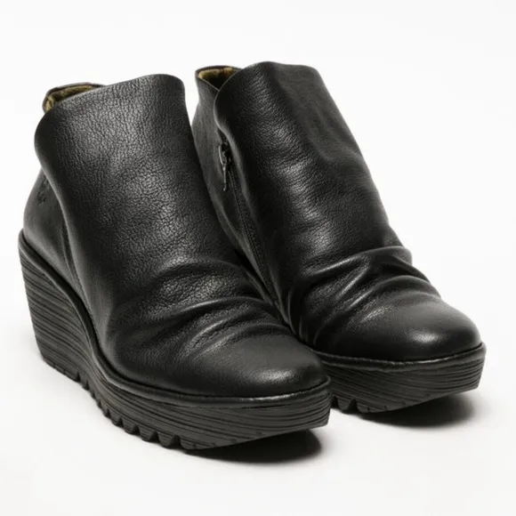 Fly London - women’s Yip Black Leather Wedge Ankle Boots heeled bootie 7.5 / 8