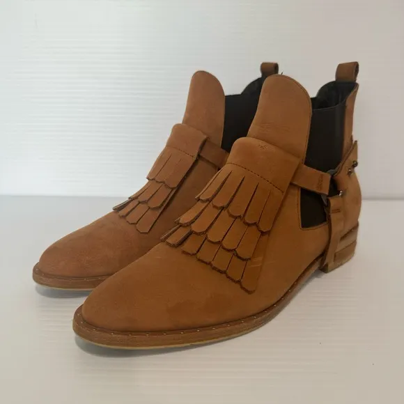 Freda Salvador Blaze Caramel Suede Leather Chelsea Mud Heeled Boots Size 7 1/2