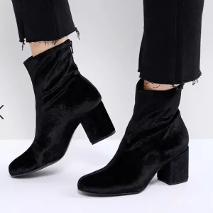 Free People Cecile Black Velvet Chunky Block Heel Round Toe Ankle Boots Booties