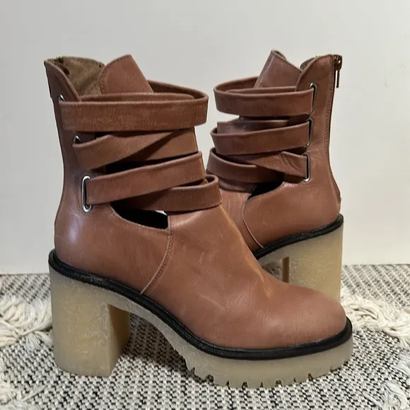 Free People Jesse Cutout Boots