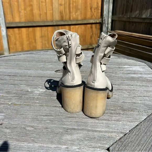 Free People Jesse cutout heeled Boots size 39. 8.5 us