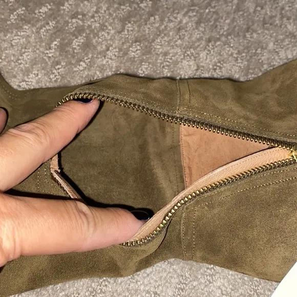 Free People “Liberty” suede over the knee boots 👢THESE BOOTS ARE 🔥