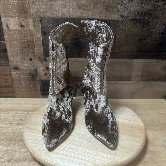 Free People Moonlight Brown/Gold Crushed Velvet Asymmetrical Boots Size 36 (5.5)