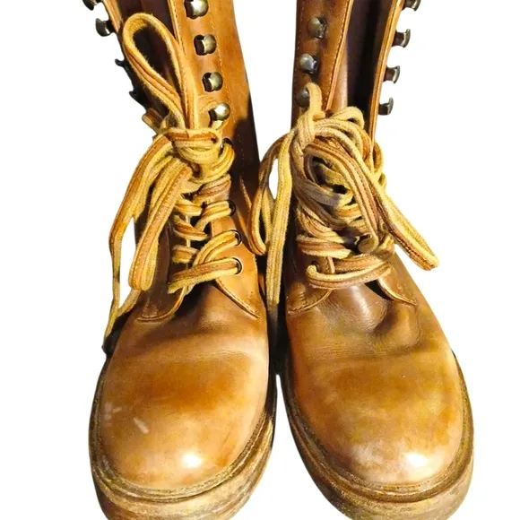Free People Santa FE Vintage Look Distressed Tan Leather Lace-Up Boots Sz.39/8.5