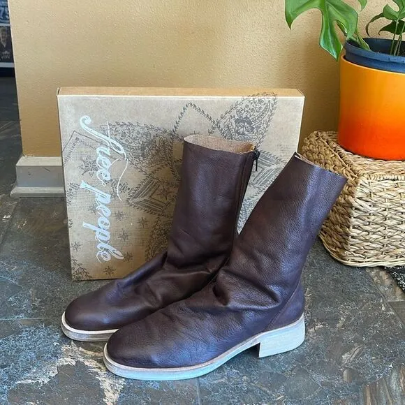 Free People Sutton Tight Slouch Boots size 7.5 size 38EU