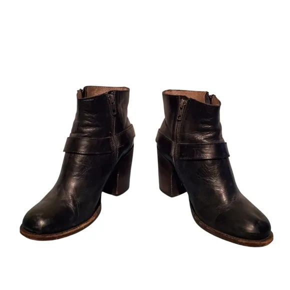 Freebird By Steven Leather Zip-Up Ankle Moto Riding Harness Boots Women's Size 9