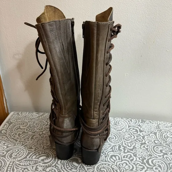 Freebird CASH Distressed Taupe Brown Zip Lace Up Leather Boots Size 7