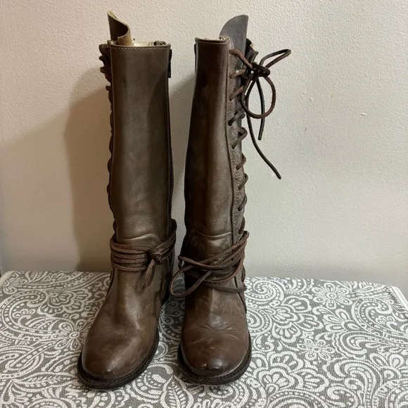 Freebird CASH Distressed Taupe Brown Zip Lace Up Leather Boots Size 7
