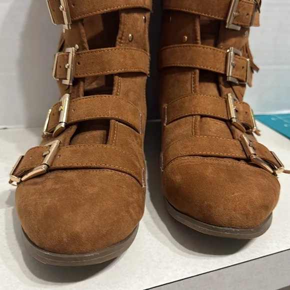 Fringe Buckle Suede Boots - Brown