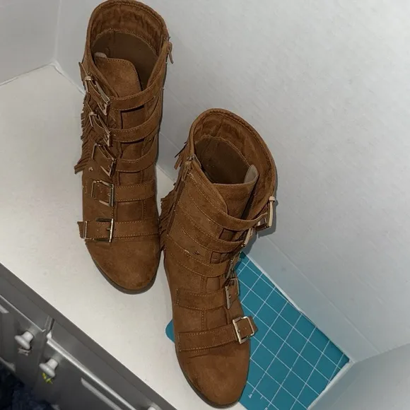 Fringe Buckle Suede Boots - Brown