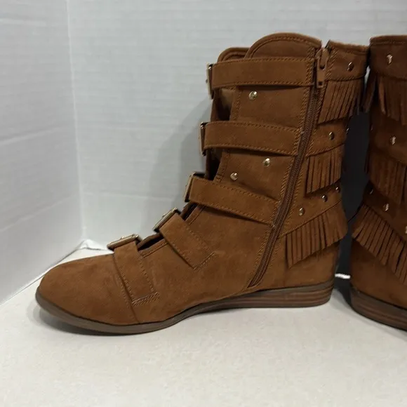 Fringe Buckle Suede Boots - Brown