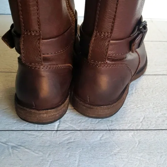 Frye 6 Phillip chocolat brown soft leather riding woman boots