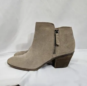 Frye &amp; Co. Judith heeled suede booties women's size 9