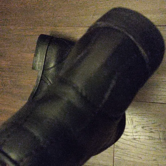FRYE &quot;Tyler&quot; Black Leather Lace Up Ankle Boots