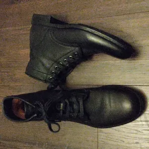 FRYE &quot;Tyler&quot; Black Leather Lace Up Ankle Boots