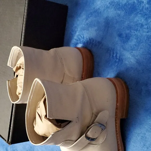 Frye Boots Veronica Bootie