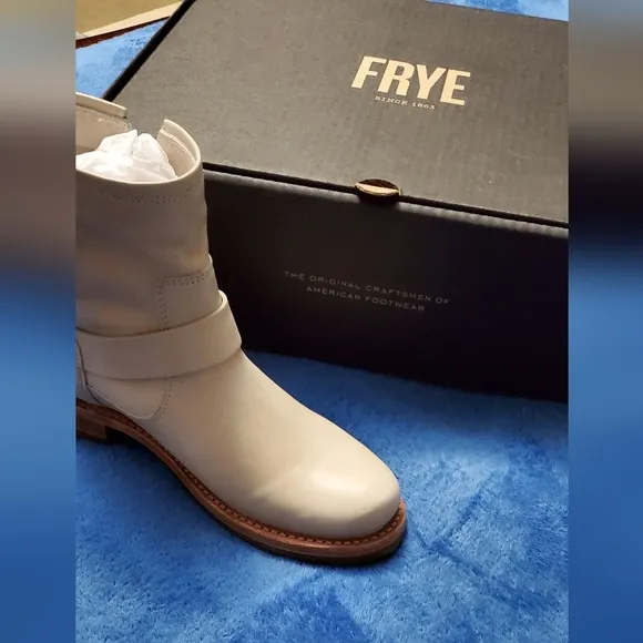 Frye Boots Veronica Bootie