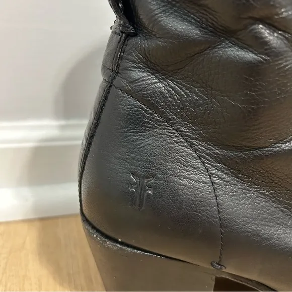 Frye Courtney Lace Up Mid Heel Black Leather Boot Women’s Size 8.5