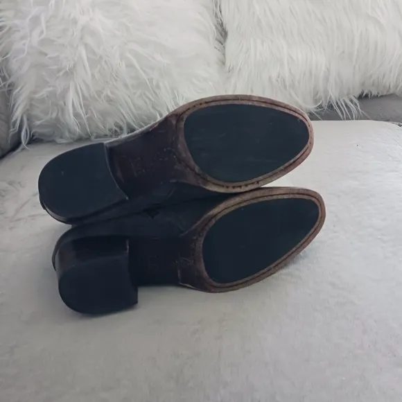 Frye dark gray suede leather ankle boots