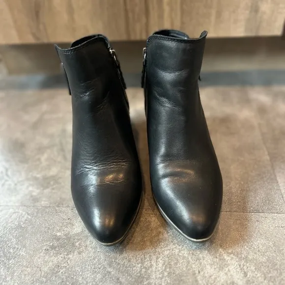Frye Judith Zip Leather Booties Ankle Boots Size 7