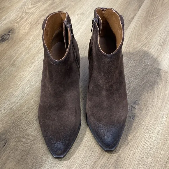 Frye June Western Shootie Brown Suede Ankle Boots size 7