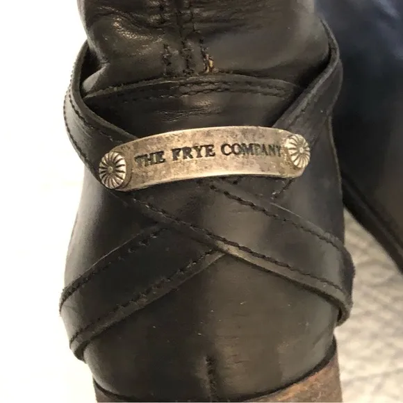 Frye Lindsey Plate leather riding boots. Size 9 1/2.