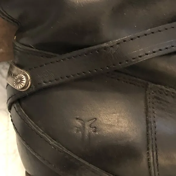 Frye Lindsey Plate leather riding boots. Size 9 1/2.