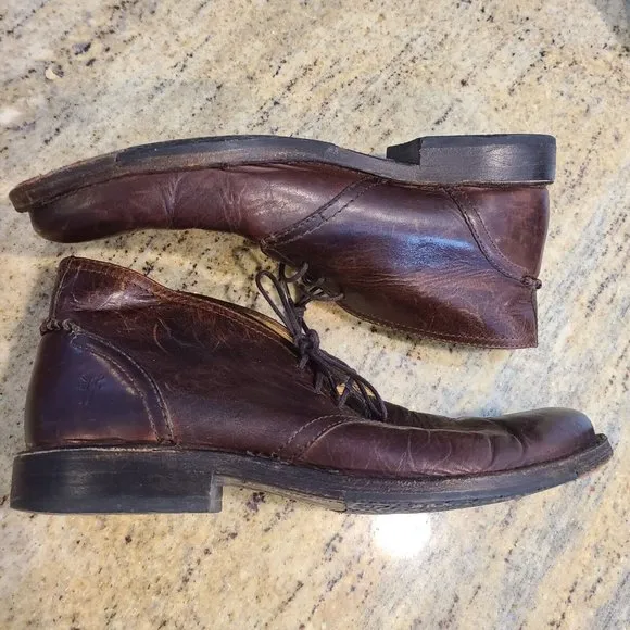 Frye  Men's 8.5D Brown Chukka Leather Lace up Boots Distressed