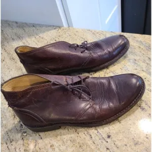 Frye  Men's 8.5D Brown Chukka Leather Lace up Boots Distressed