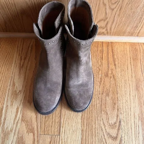 FRYE 'NATALIE' 4001 Double Zip‎ Studded Chesnut Suede Boots Sz 7