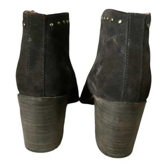 Frye Nora Studded Suede Ankle Boots size 7 Black