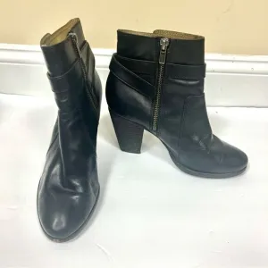 Frye “ Patty riding bootie” black leather boots Sz 8