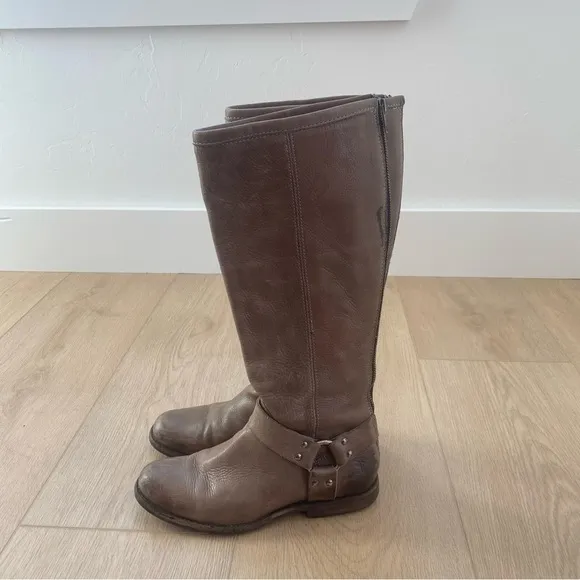 Frye Phillip tall harness buckle riding moto boots brown leather 8