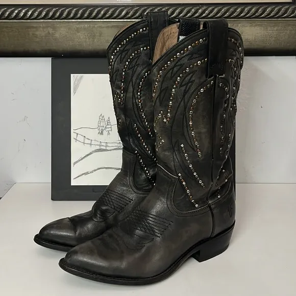 Frye Shelby Studded Western Boots Women’s Size 8.5