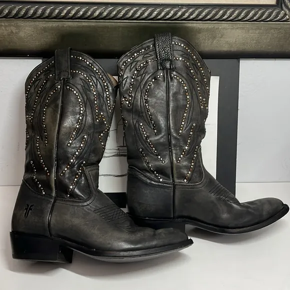 Frye Shelby Studded Western Boots Women’s Size 8.5
