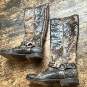 Frye signature studded harness rustic brown leather boots size 6