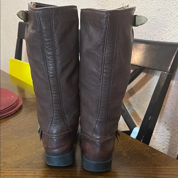 FRYE  VERÓNICA Brown Leather Boots