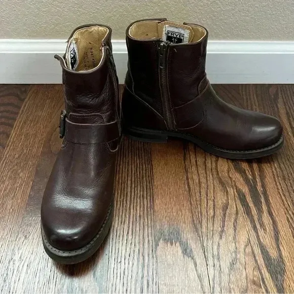 Frye Veronica 6” Shortie Brown Leather Ankle Boots Wm Size 6 Side Zip 3474509