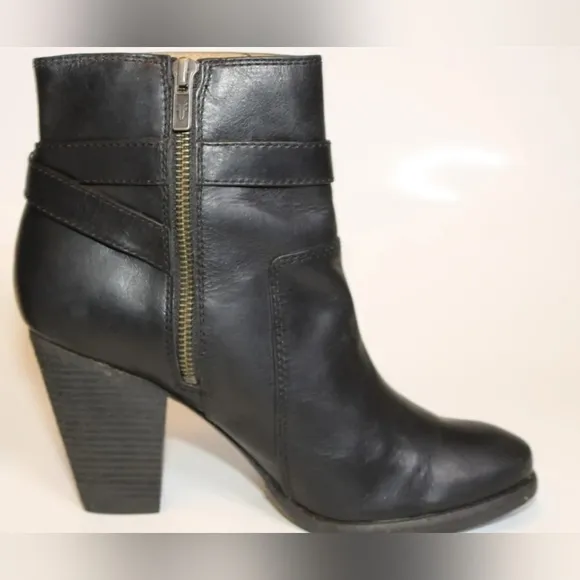 Frye Womens 9.5 M Patty Riding Bootie Black Leather Ankle Boots