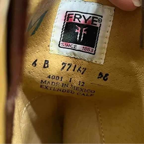 Frye women’s  Melissa Button COGNAC Brown Pull On Riding Boots Size 6
