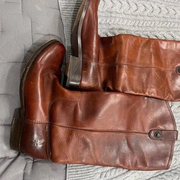 Frye women’s  Melissa Button COGNAC Brown Pull On Riding Boots Size 6