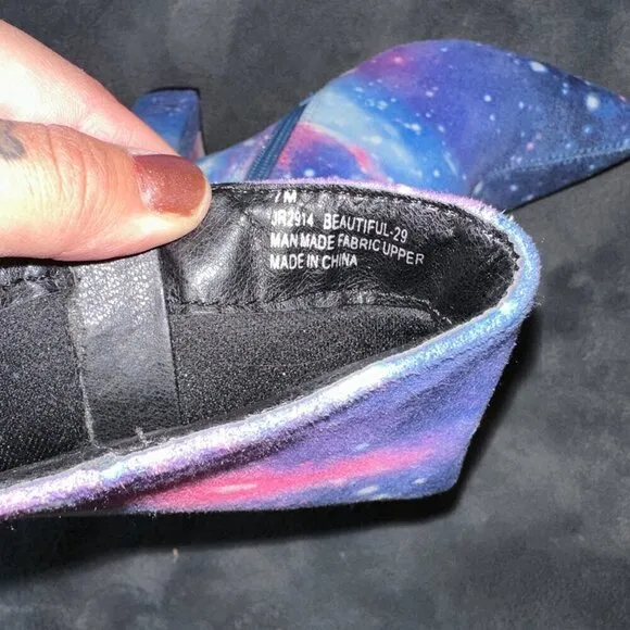 Galaxy Print Pointy Toe Chunky Heeled Ankle Boots Women's Size 7 Heel 4 inches