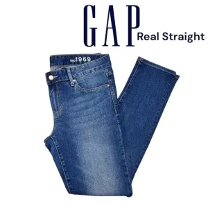 GAP (NWOT) Real Straight Jeans Size 28
