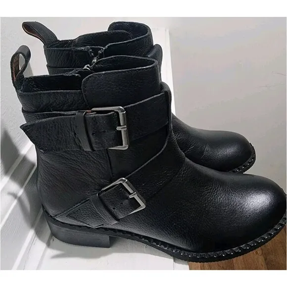 GENTLE SOULS by‎ KENNETH COLE Women's Biker Booties Best of Moto Boot - Size 7 M