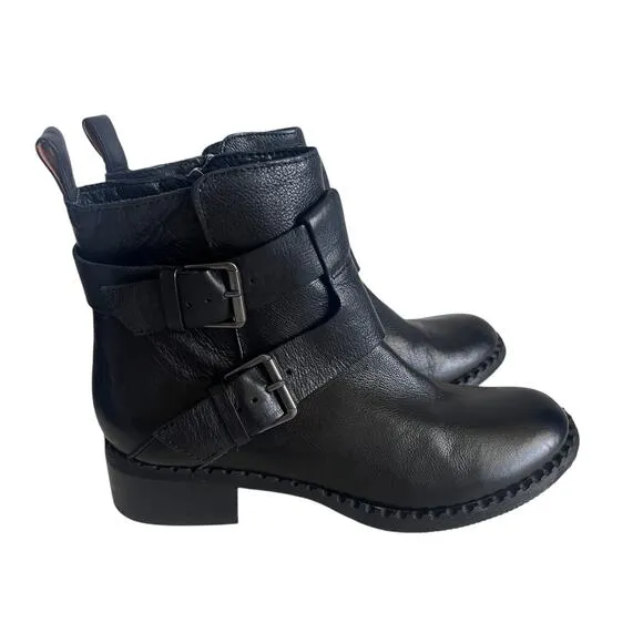 Gentle Souls by Kenneth Cole Women's Black Leather Best of Moto Boots Size 8